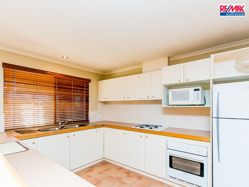 5 Penion Close, Heathridge WA 6027