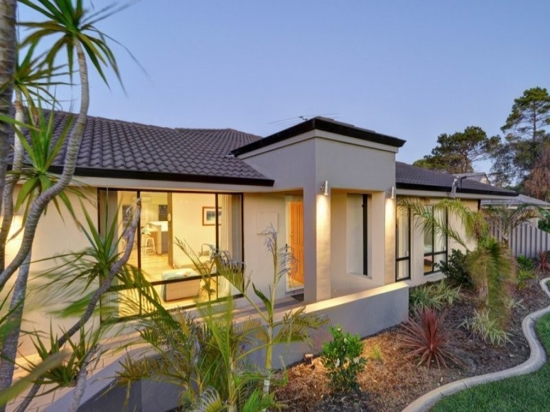 18 Stanford Road, Kallaroo WA 6025