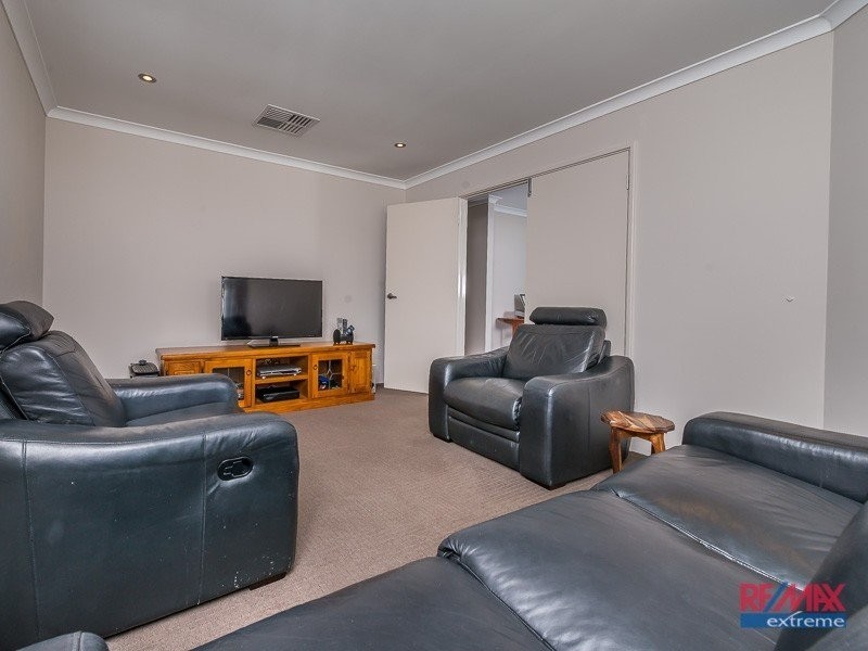 15 Cruiser Turn, Landsdale WA 6065