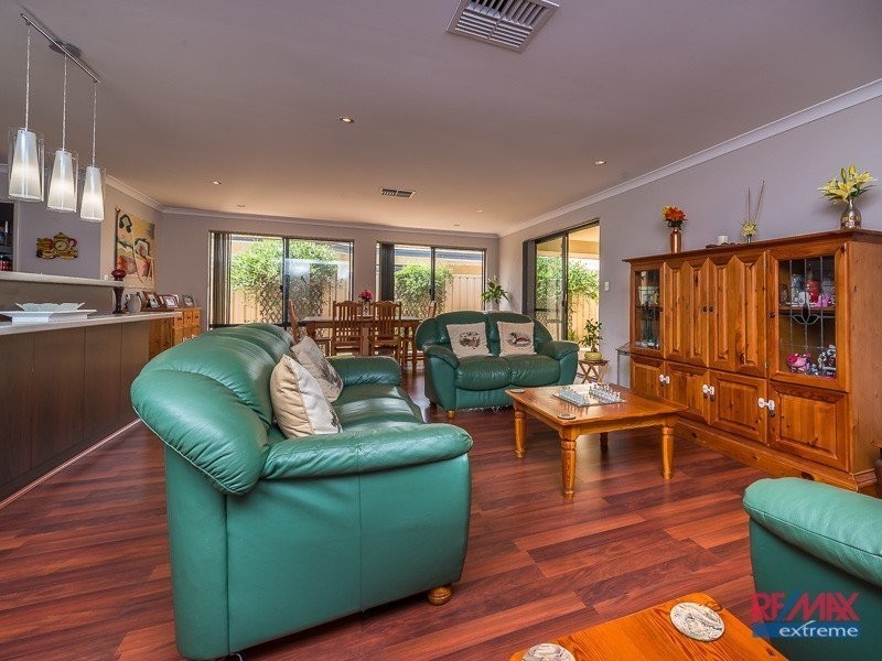 15 Cruiser Turn, Landsdale WA 6065