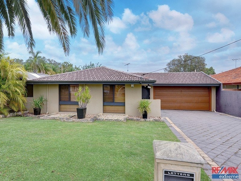 5 Woonan Street, Wanneroo WA 6065