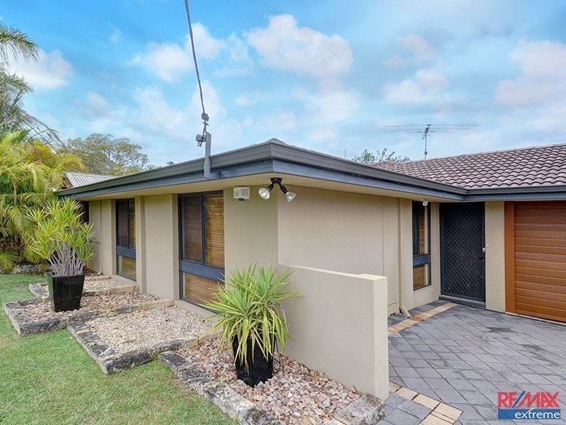 5 Woonan Street, Wanneroo WA 6065