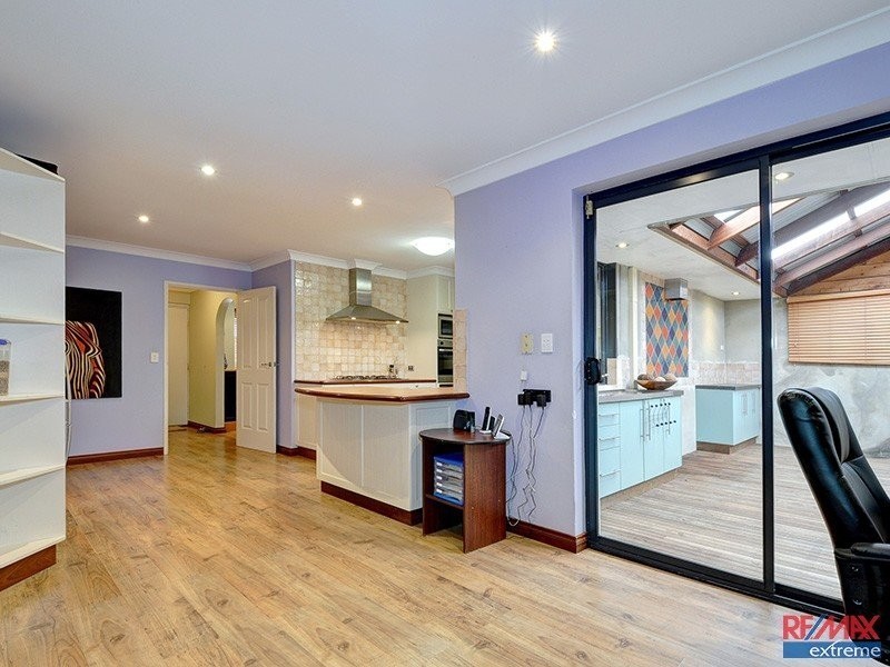 5 Woonan Street, Wanneroo WA 6065