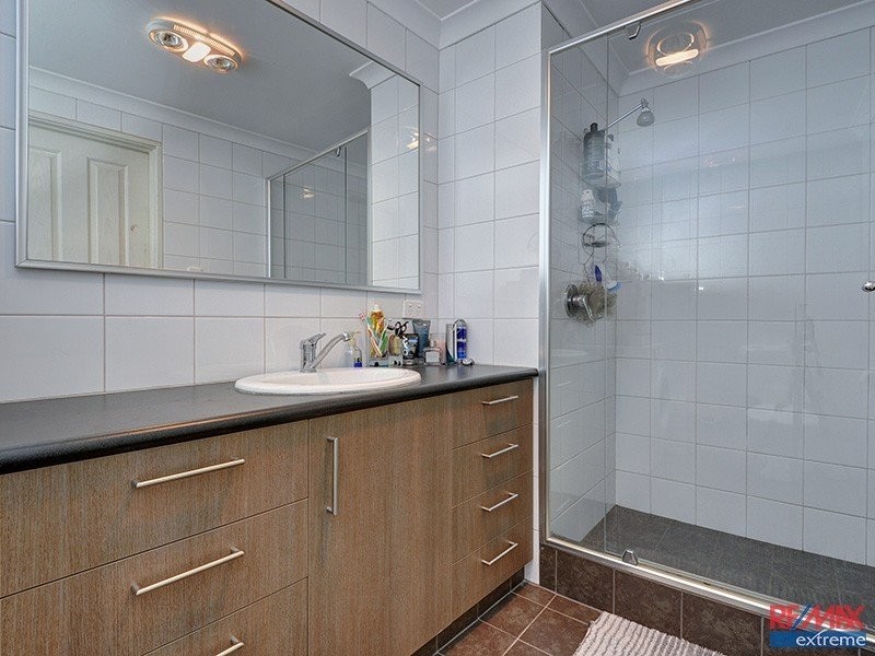 5 Woonan Street, Wanneroo WA 6065