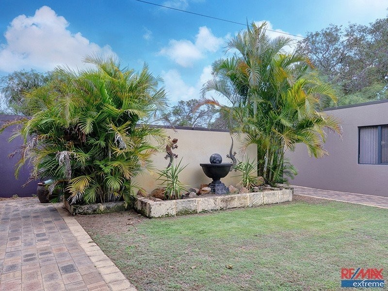 5 Woonan Street, Wanneroo WA 6065