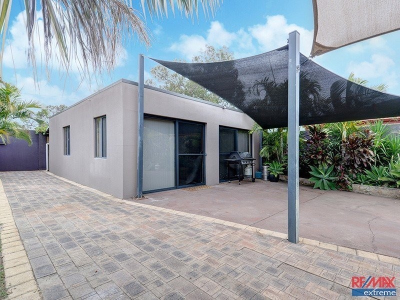 5 Woonan Street, Wanneroo WA 6065