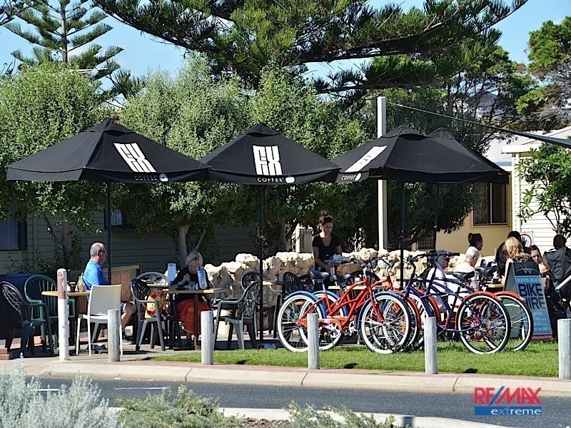 2 Beachside Drive, Burns Beach WA 6028