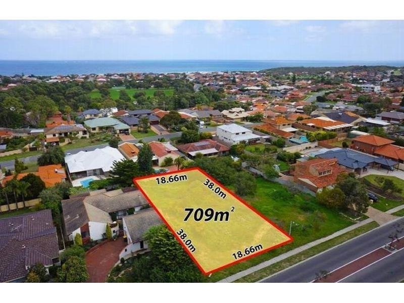 62 Dampier Avenue, Mullaloo WA 6027