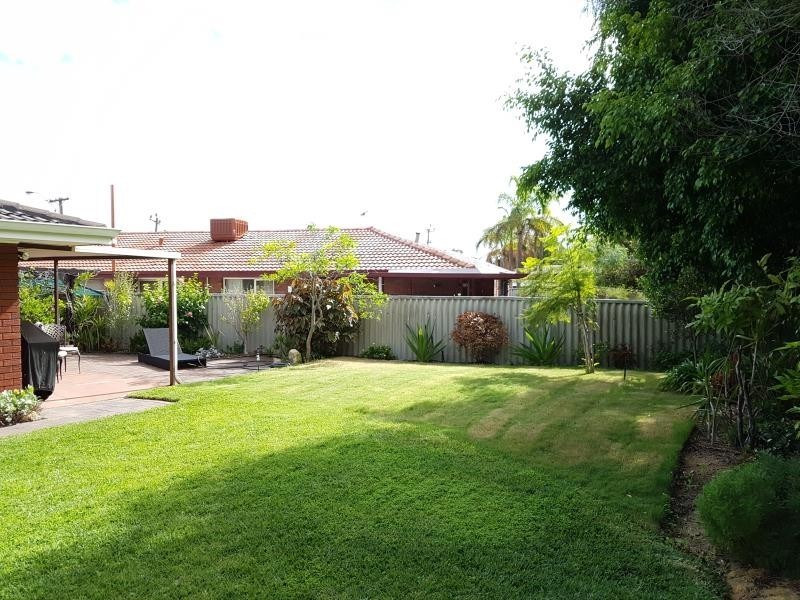 5 Barque Place, Kallaroo WA 6025