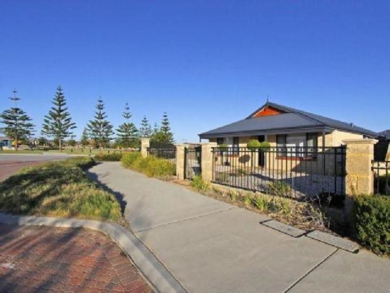 10 Ashcott Gate, Butler WA 6036