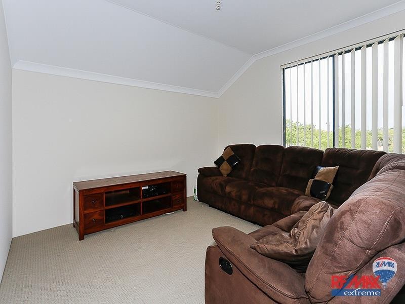 33 Itchen Loop, Butler WA 6036