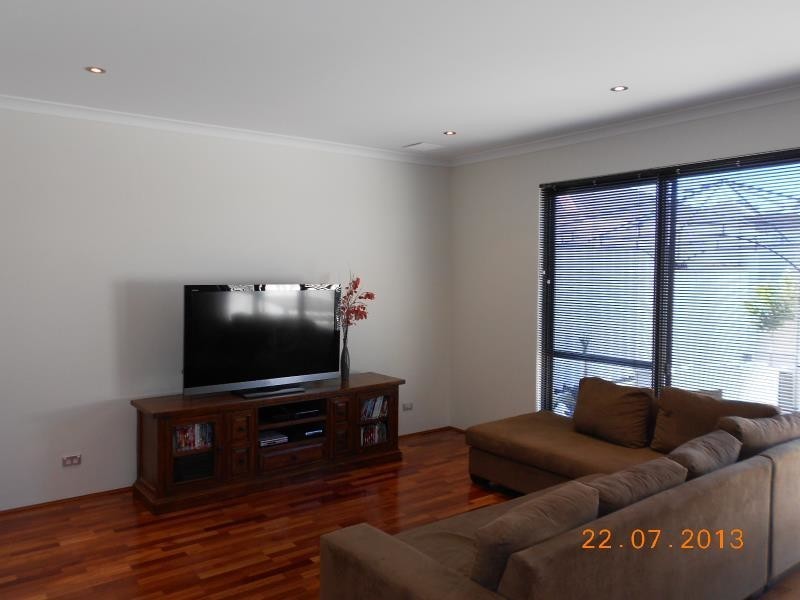 18 Portsalon Parkway, Butler WA 6036