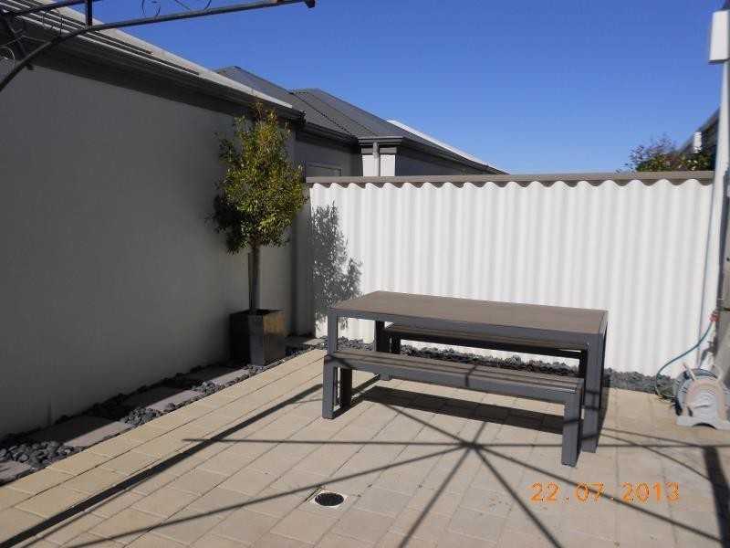 18 Portsalon Parkway, Butler WA 6036