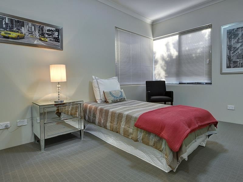 4/49 Discovery Circuit, Iluka WA 6028