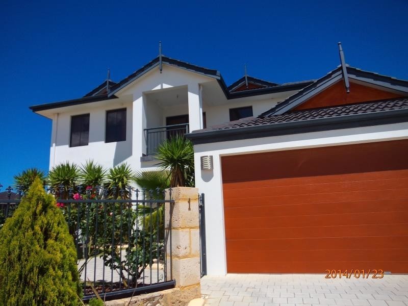 1 Brigantine Drive, Jindalee WA 6036