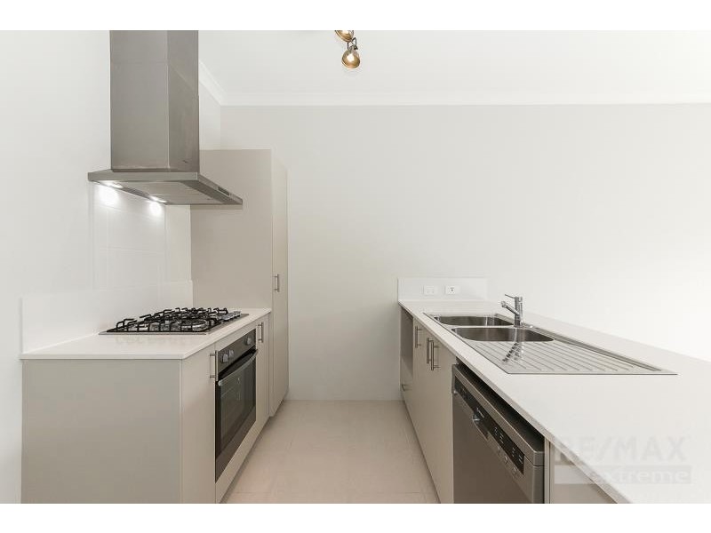 7 Cosmia Grove, Jindalee WA 6036