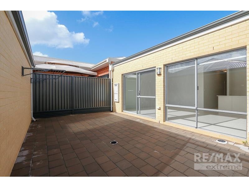 7 Cosmia Grove, Jindalee WA 6036