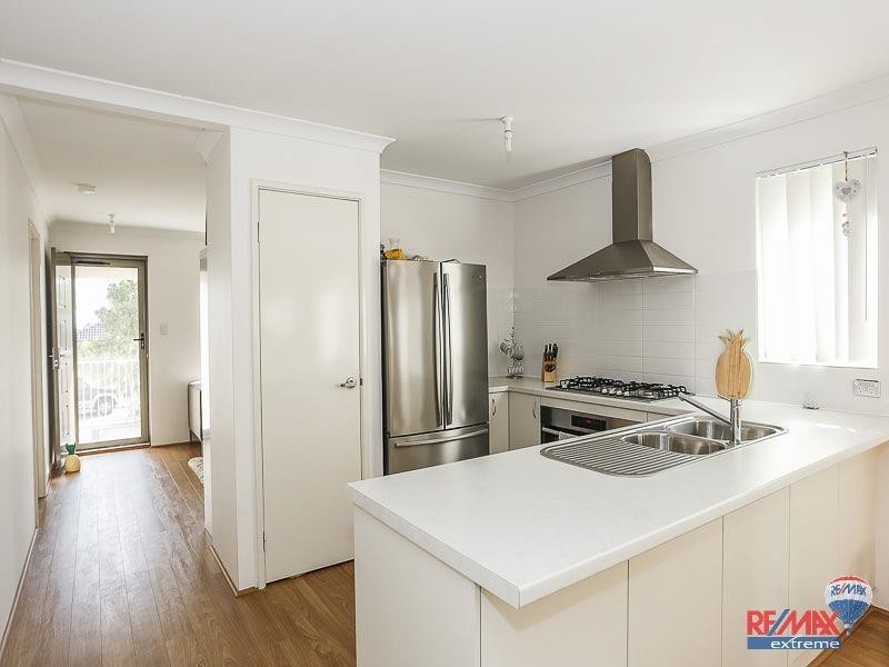 127 Joseph Banks Boulevard, Banksia Grove WA 6031