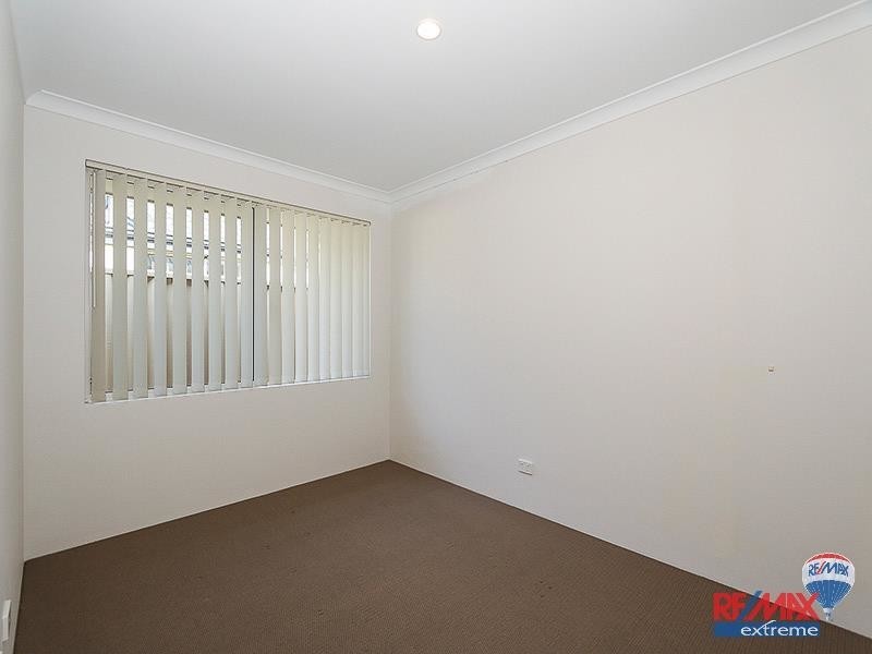 8 Verwood Green, Butler WA 6036