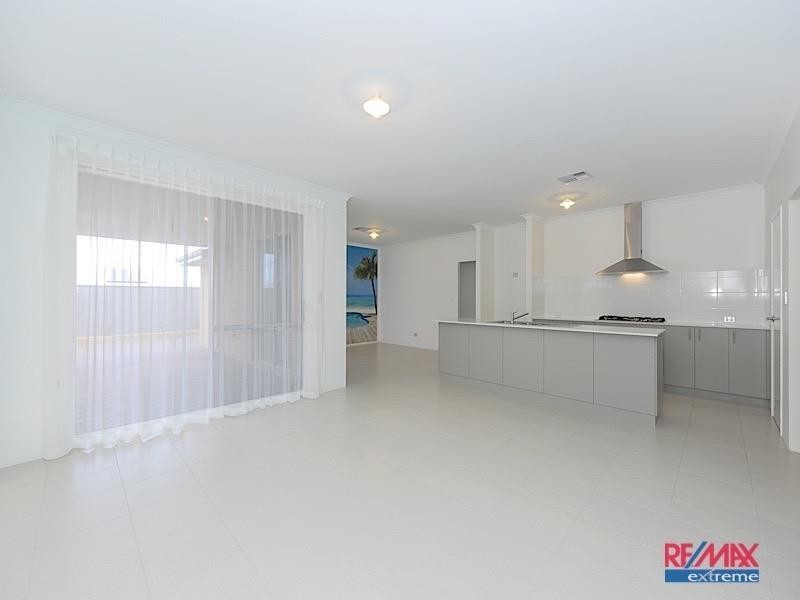 11 Carmine Street, Eglinton WA 6034