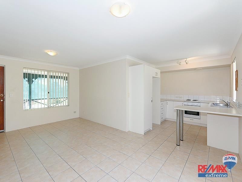 25 Meadow Place, Quinns Rocks WA 6030