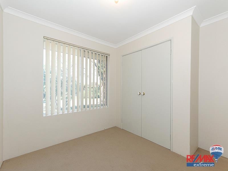 25 Meadow Place, Quinns Rocks WA 6030