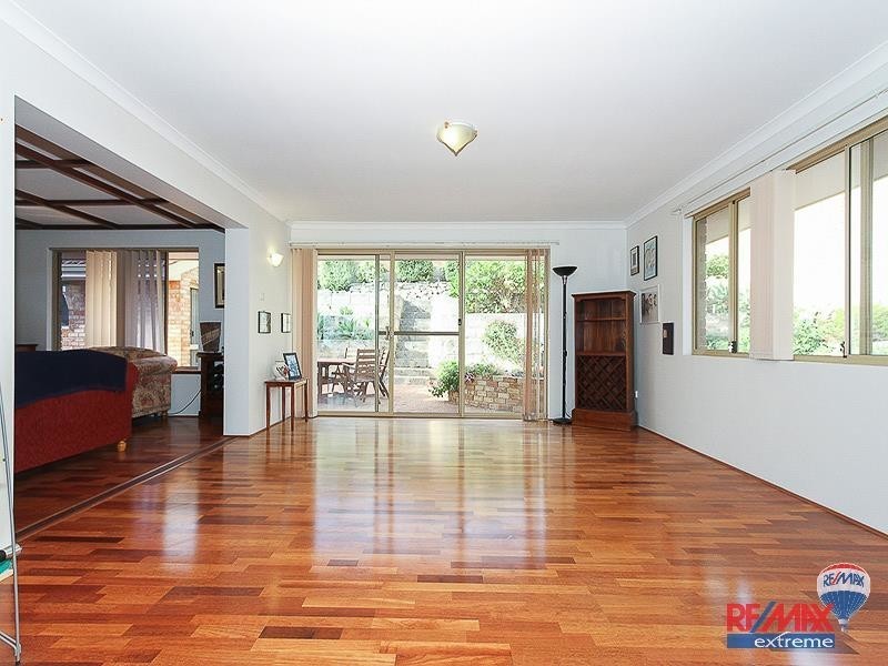 46 Southern Cross Circle, Ocean Reef WA 6027