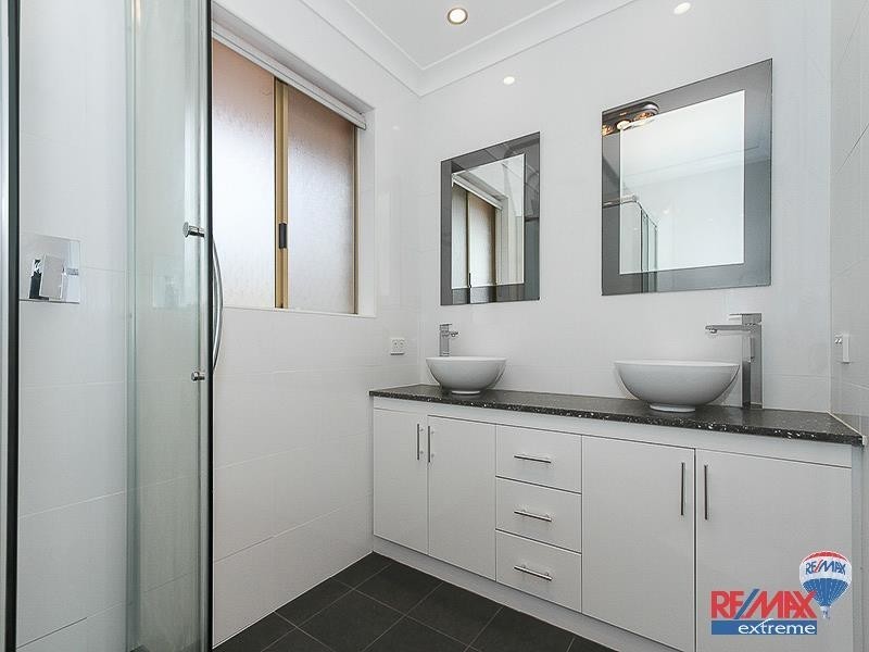 46 Southern Cross Circle, Ocean Reef WA 6027