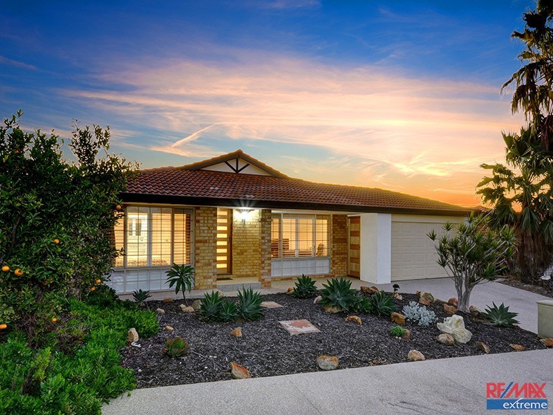 15 Tripoli Mews, Currambine WA 6028