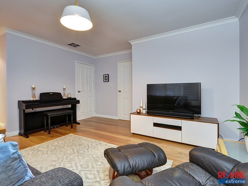 15 Tripoli Mews, Currambine WA 6028