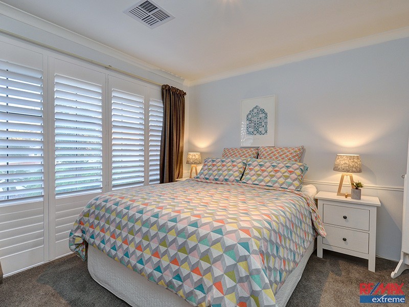 15 Tripoli Mews, Currambine WA 6028