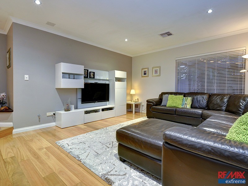 15 Tripoli Mews, Currambine WA 6028