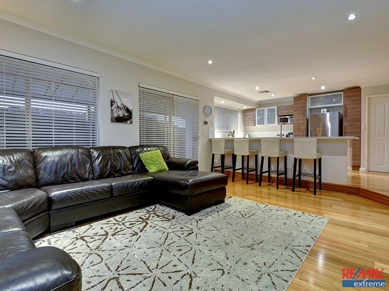 15 Tripoli Mews, Currambine WA 6028