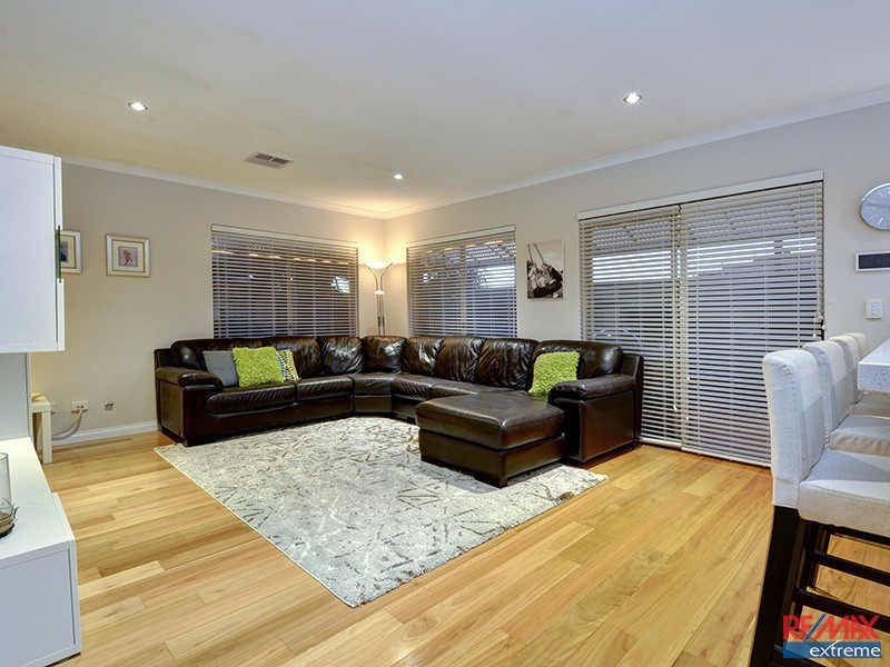 15 Tripoli Mews, Currambine WA 6028