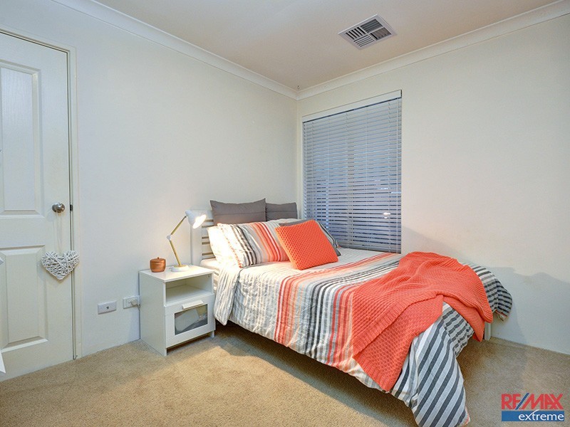 15 Tripoli Mews, Currambine WA 6028