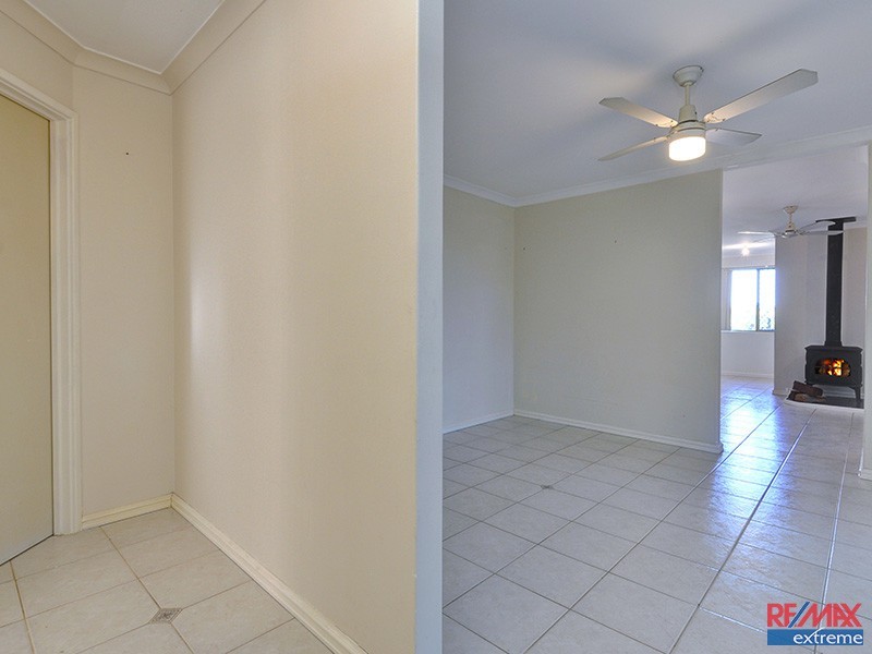 4 Goyder Elbow, Merriwa WA 6030