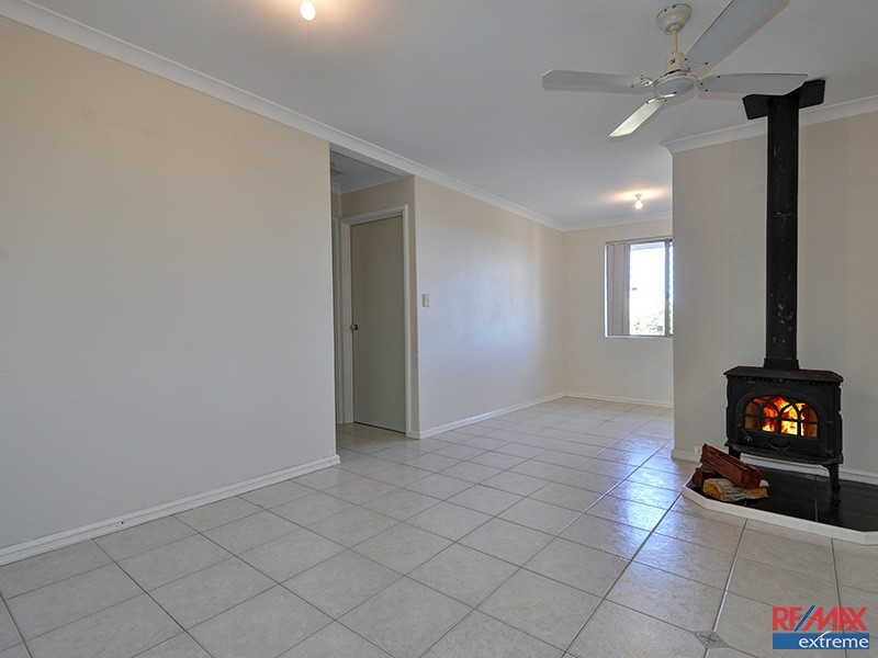 4 Goyder Elbow, Merriwa WA 6030