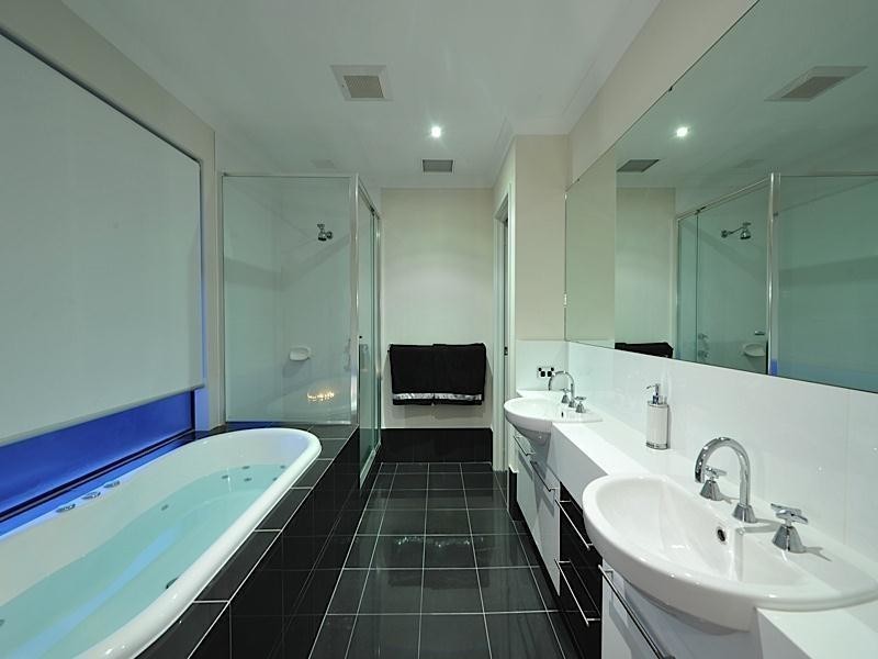 2 Spitfire Avenue, Burns Beach WA 6028