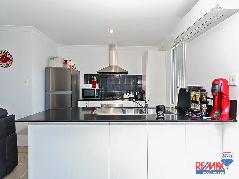 8A Bauer Circle, Banksia Grove WA 6031