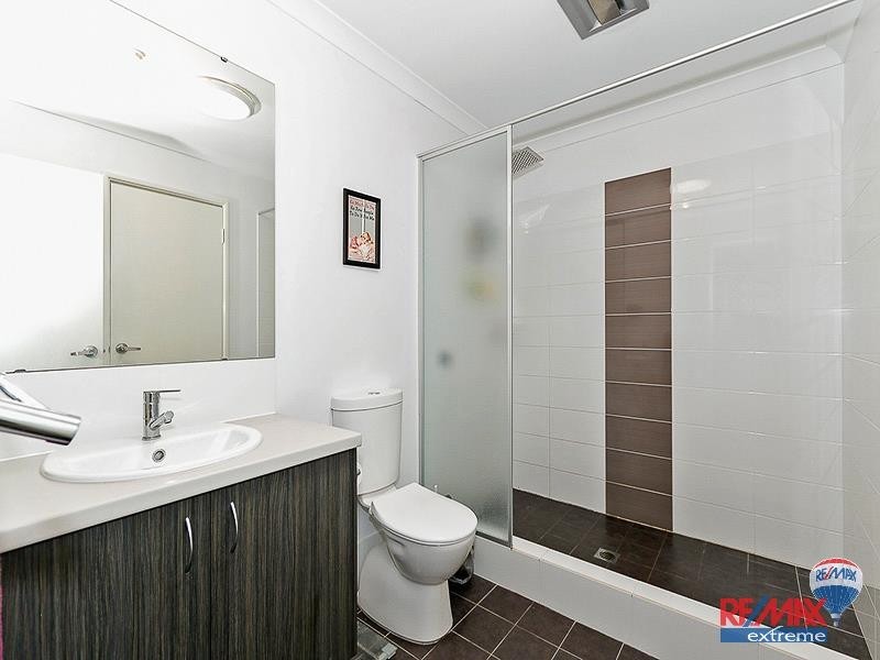 8A Bauer Circle, Banksia Grove WA 6031