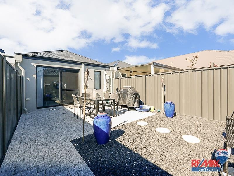 8A Bauer Circle, Banksia Grove WA 6031