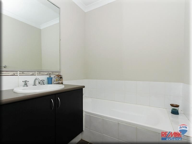 5A Pymore Crescent, Butler WA 6036