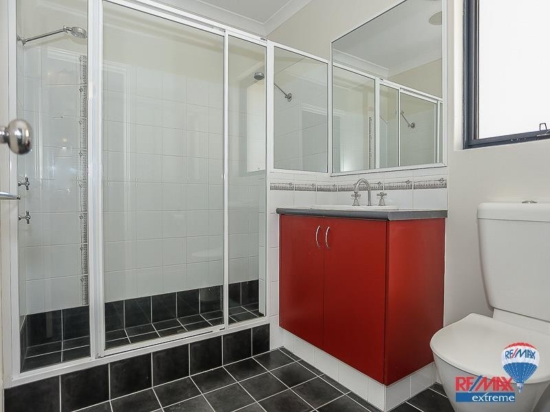 14 Plumeria Rise, Sinagra WA 6065