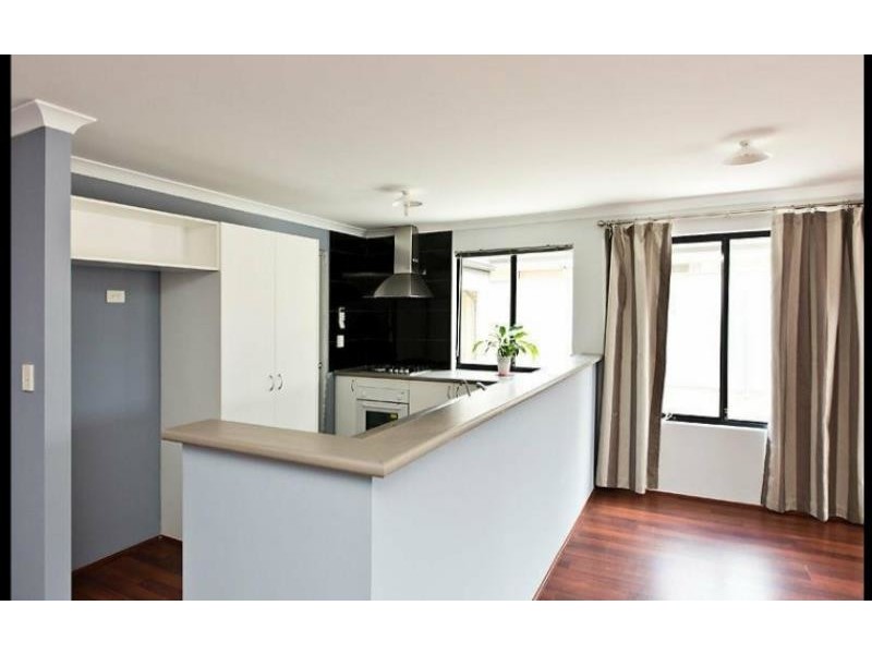 25 Vancouver Parade, Wanneroo WA 6065