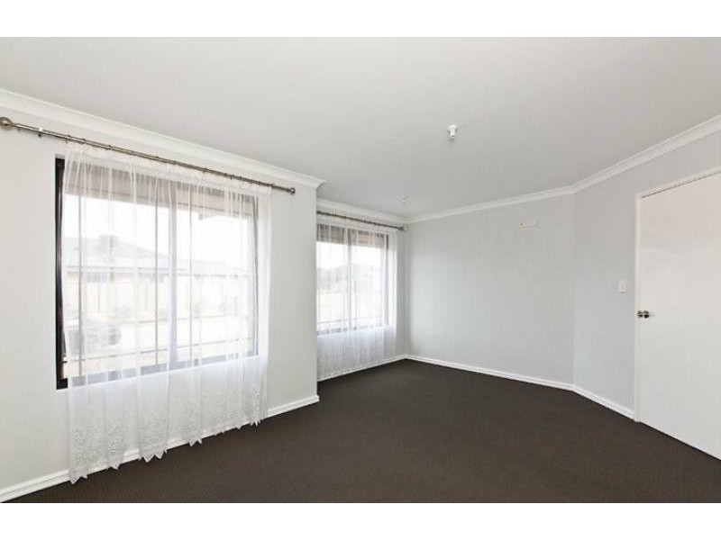 25 Vancouver Parade, Wanneroo WA 6065