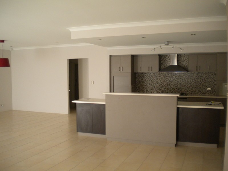 9 Polo Way, Butler WA 6036