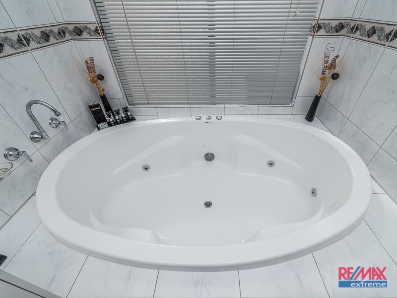 73 Regency Avenue, Madeley WA 6065