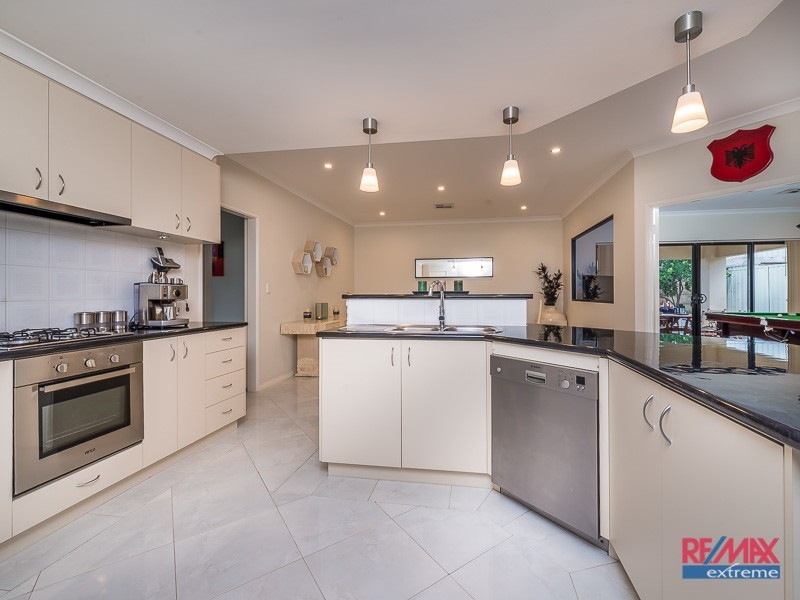 73 Regency Avenue, Madeley WA 6065