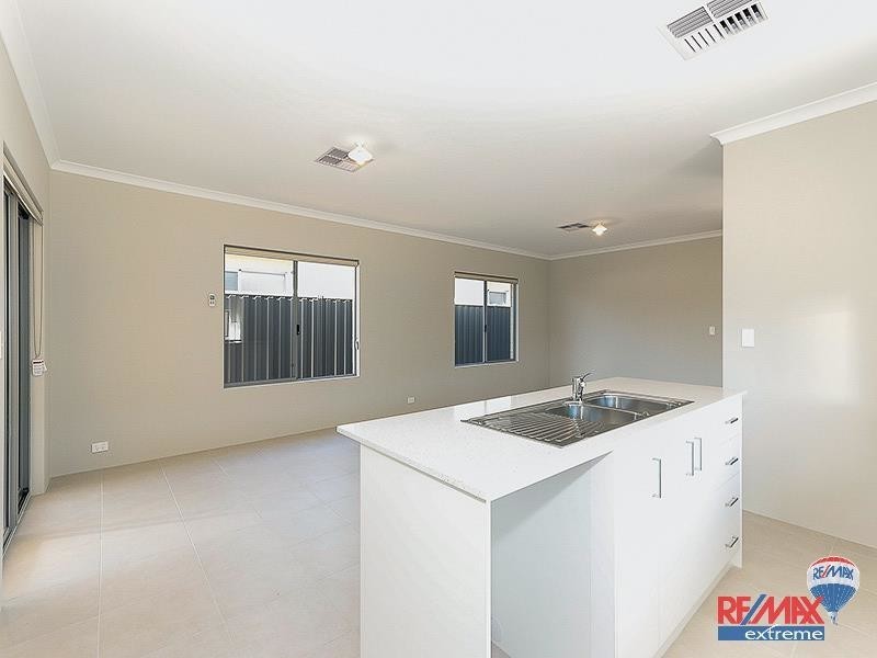 76 Trethowan Promenade, Alkimos WA 6038