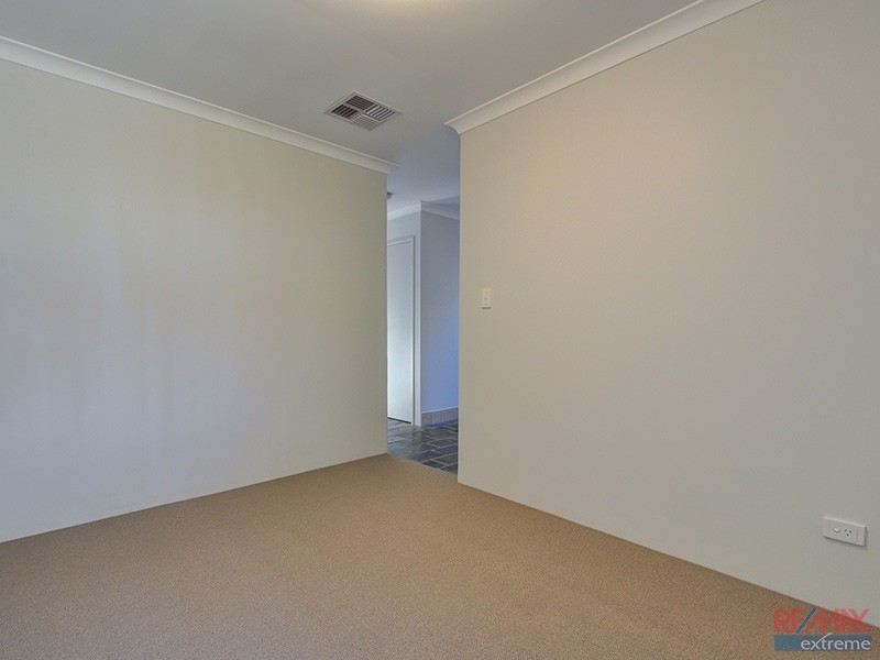 4 Girvan Lane, Kinross WA 6028